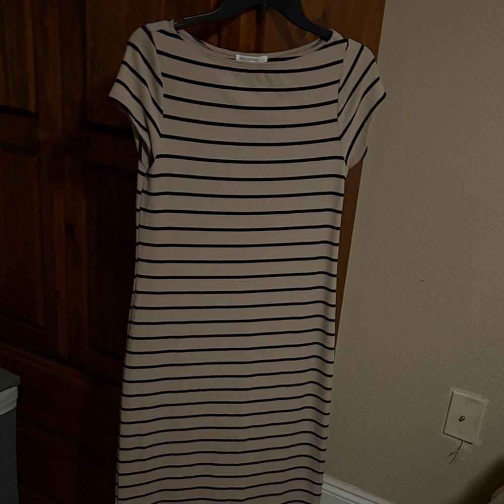 Banana Republic Navy and Cream Striped Midi Dress